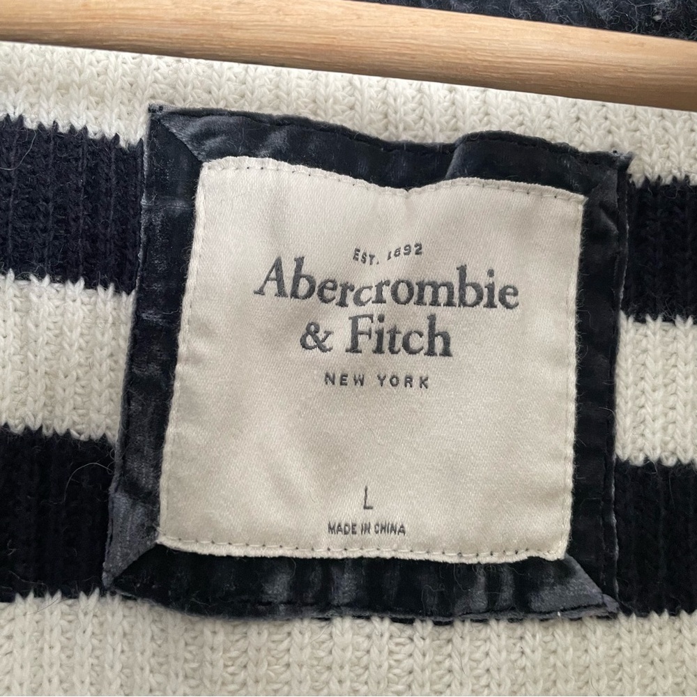 Abercrombie & Fitch Small Sweater Blue/White Striped Button Up Size Large - Picture 3 of 6